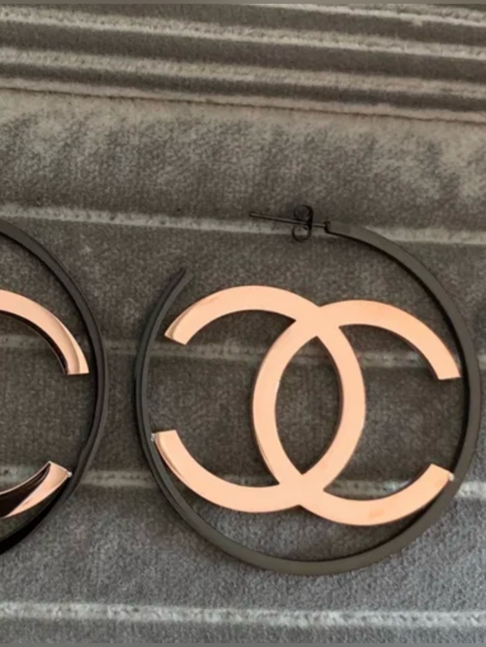 Fashion Jewelry 14K Gold Plated/ Black Interlocking C-C Luxury Hoop Earrings - Picture 2 of 2